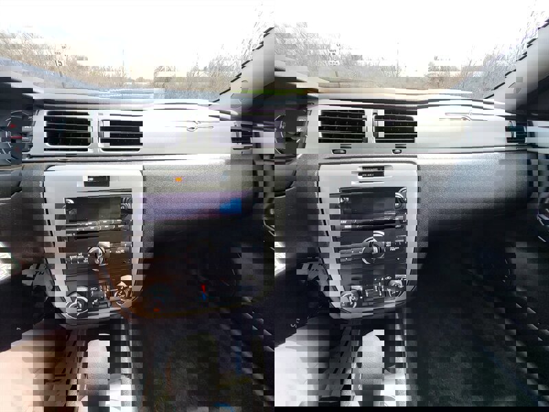 Used 2008 Chevrolet Impala SS w/ Convenience Package image 18