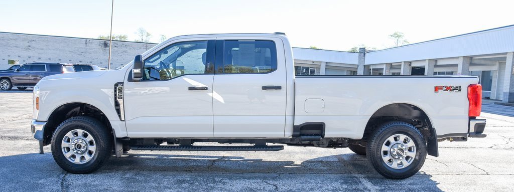 Used 2024 Ford F250 XLT w/ FX4 Off-Road Package image 12