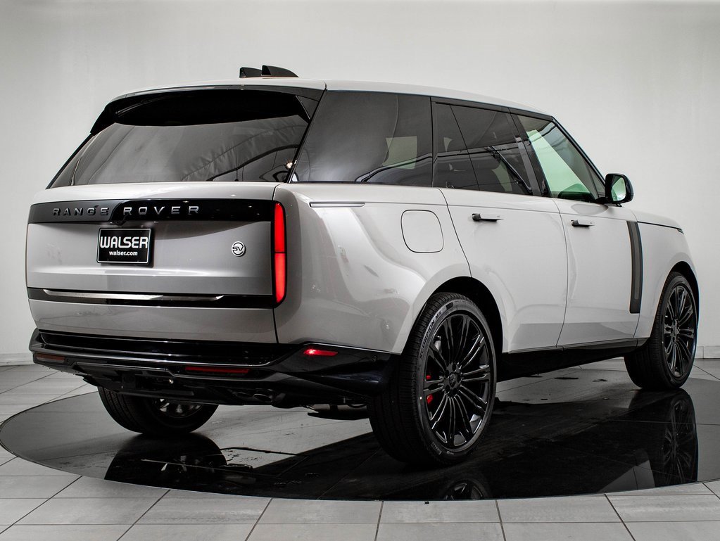 New 2026 Land Rover Range Rover SV image 10