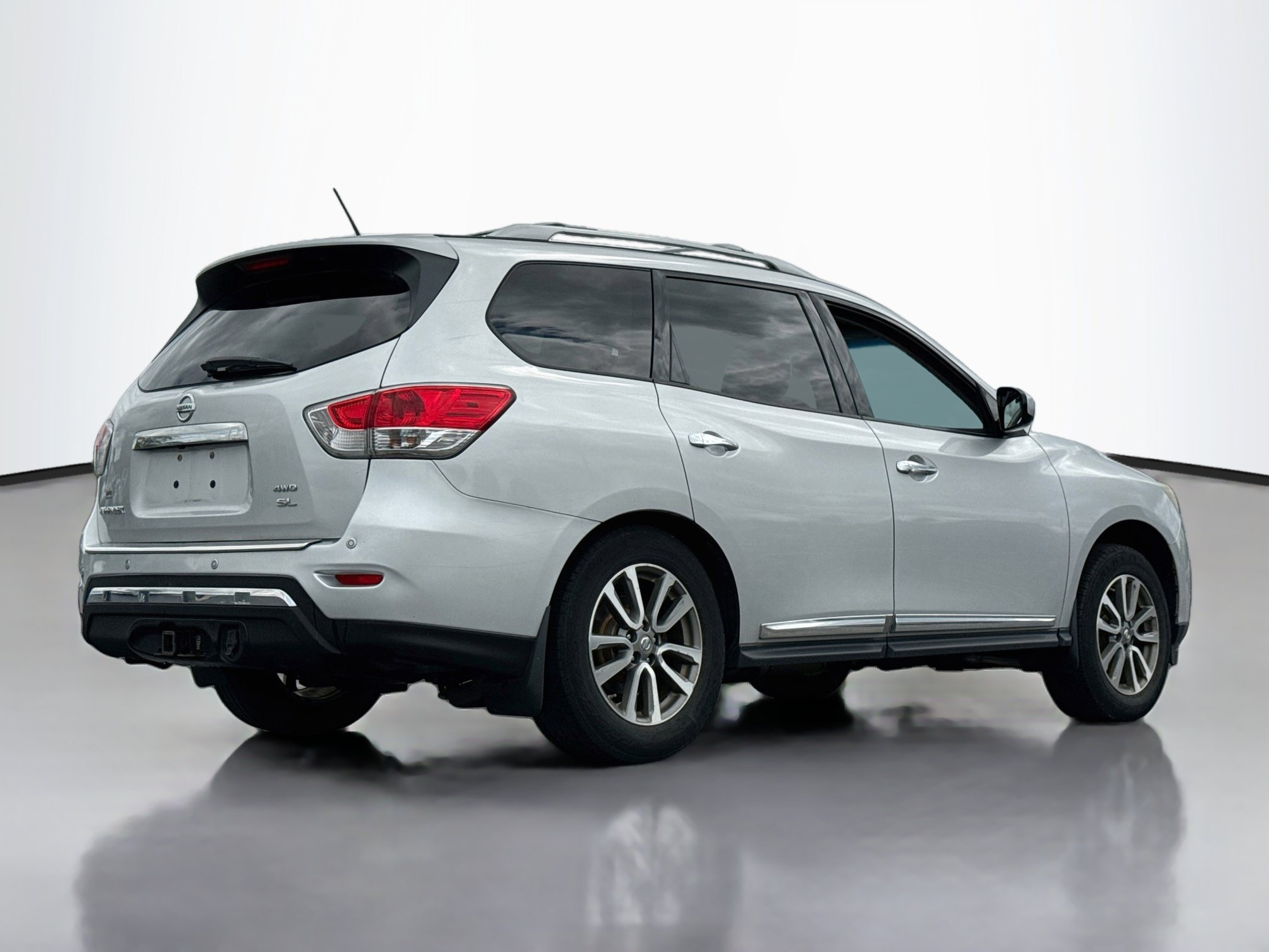 Used 2013 Nissan Pathfinder SL w/ SL Premium Pkg AWD/4WD image 7