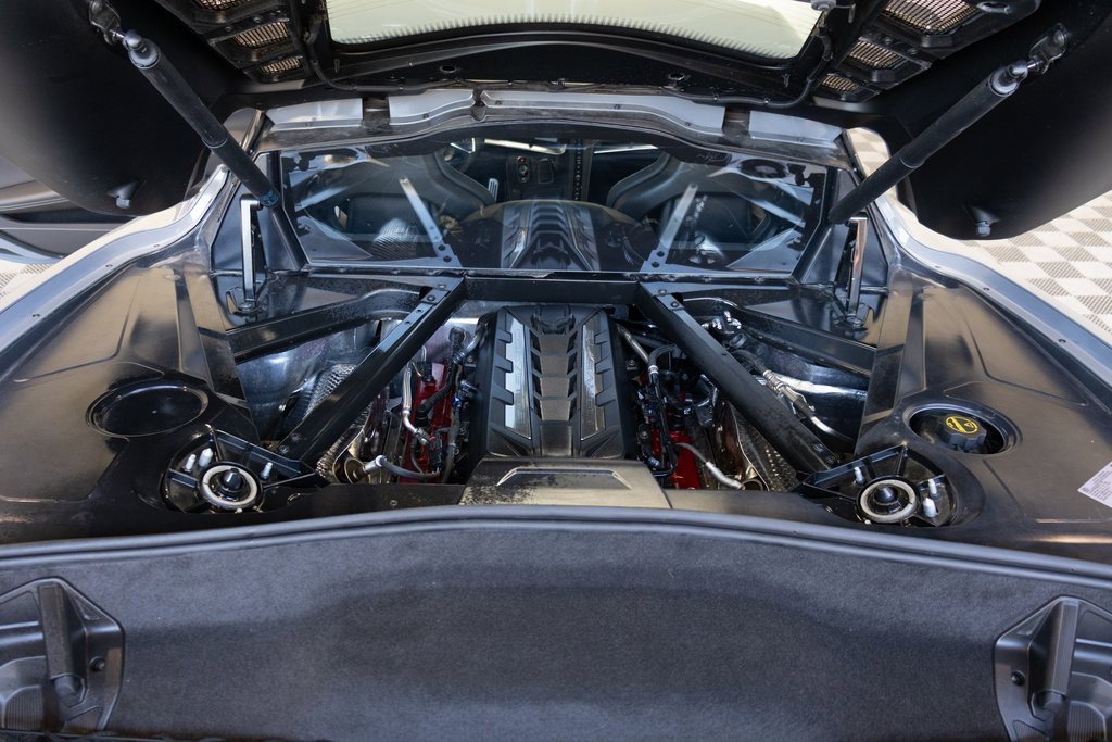 Used 2025 Chevrolet Corvette Stingray Preferred Cpe w/ 2LT image 31