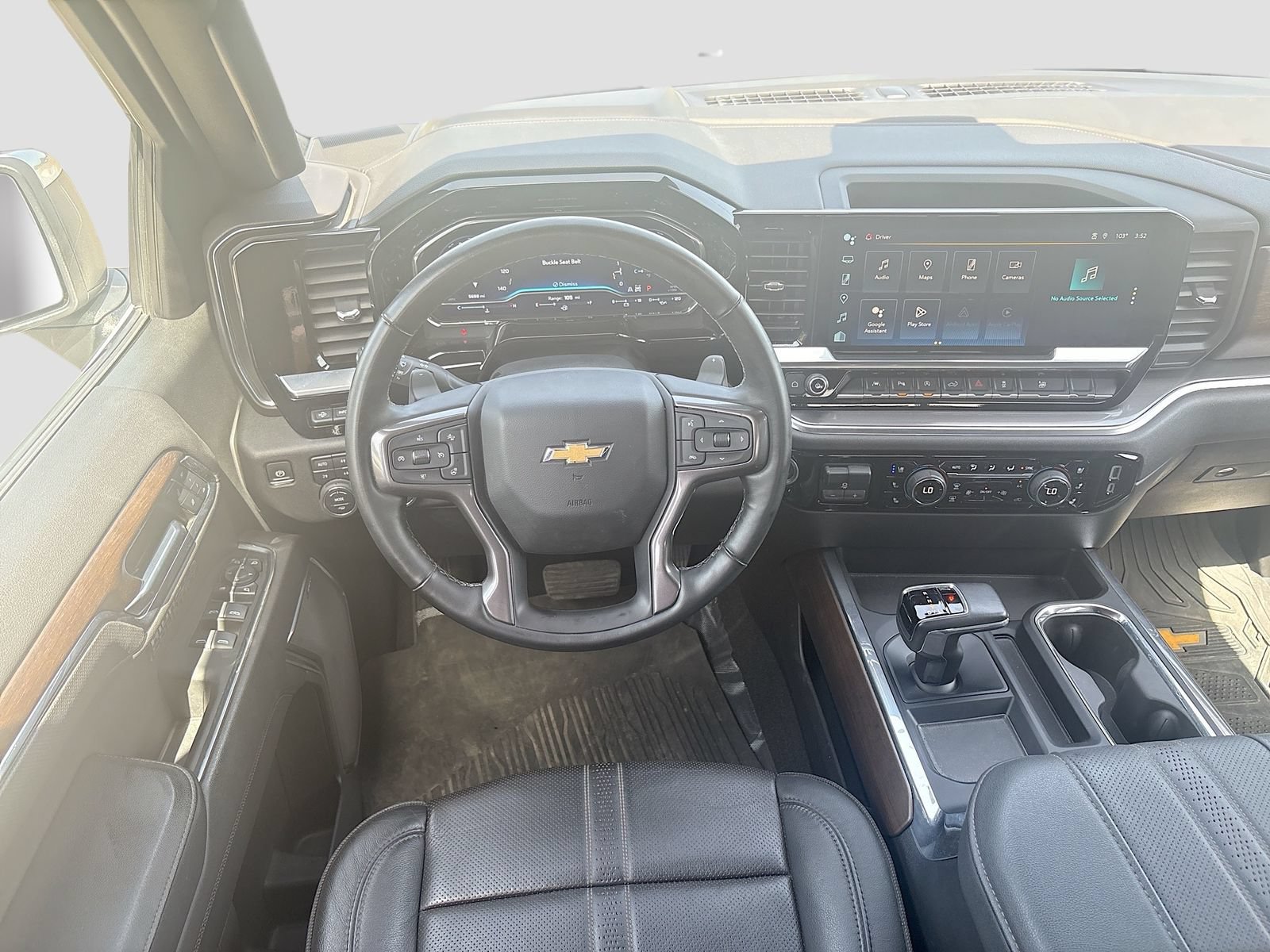 Used 2024 Chevrolet Silverado 1500 High Country w/ Technology Package AWD/4WD image 23