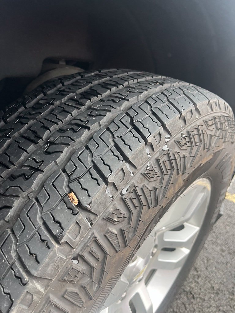 Used 2019 Chevrolet Suburban LT AWD/4WD image 5