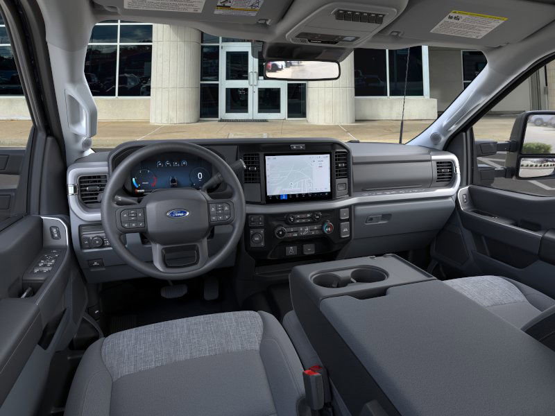 New 2026 Ford F350 4x4 Crew Cab DRW Super Duty image 9
