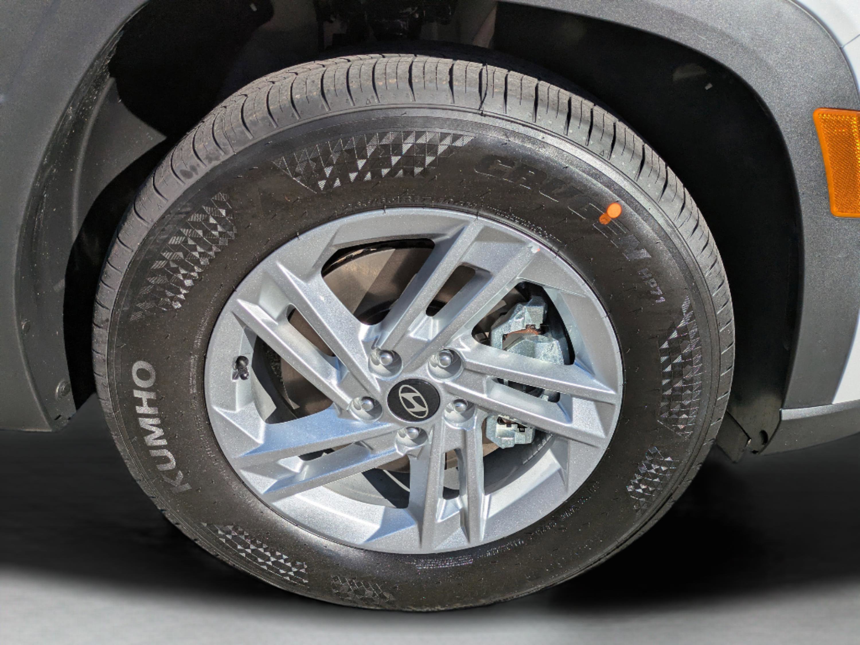 New 2026 Hyundai Tucson SE image 14