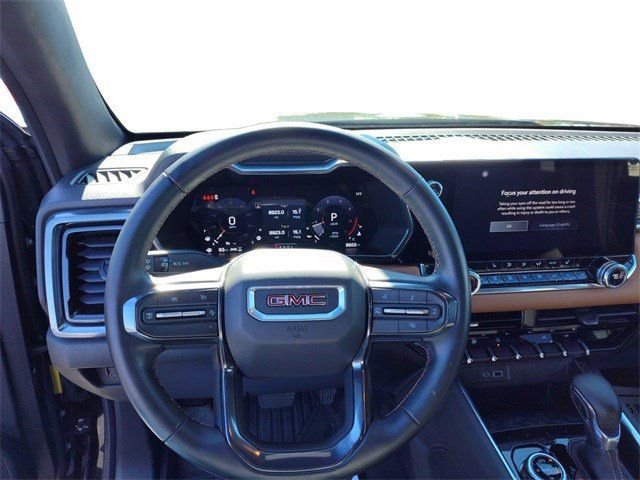 Used 2024 GMC Canyon AT4 AWD/4WD image 20