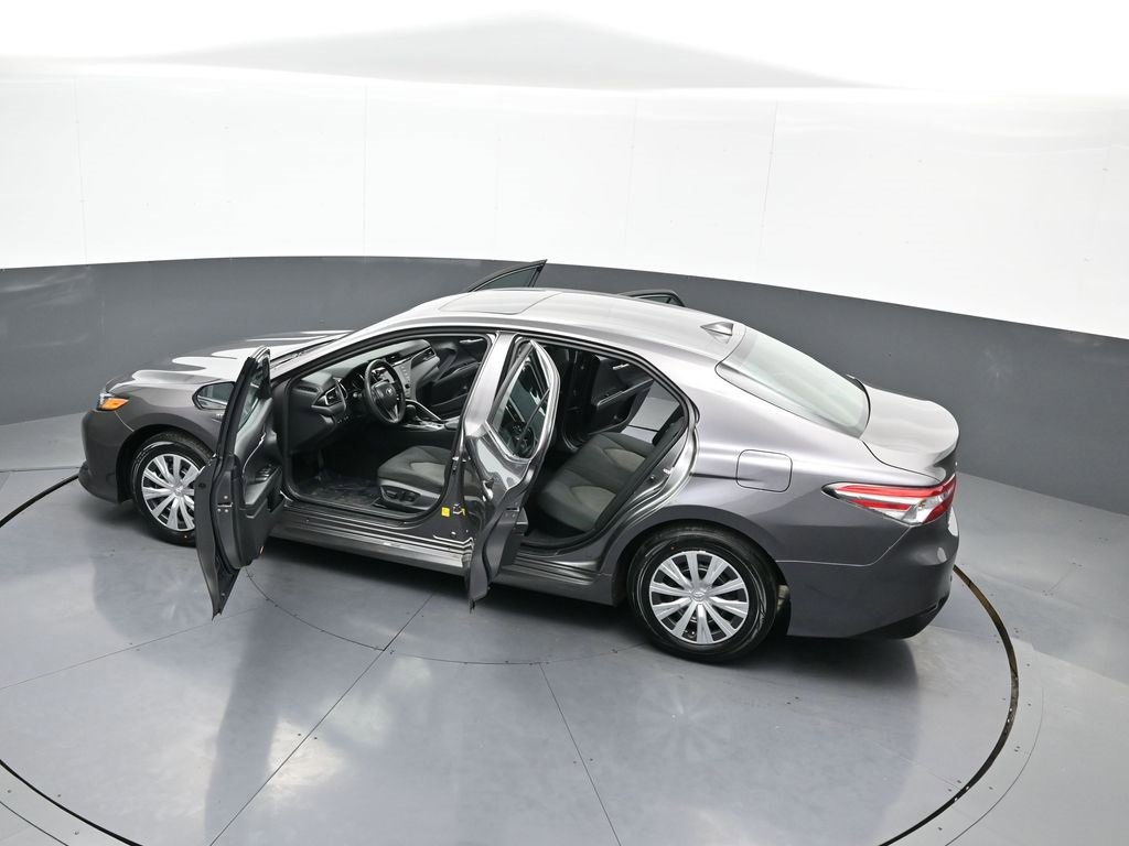 Certified 2019 Toyota Camry LE image 44