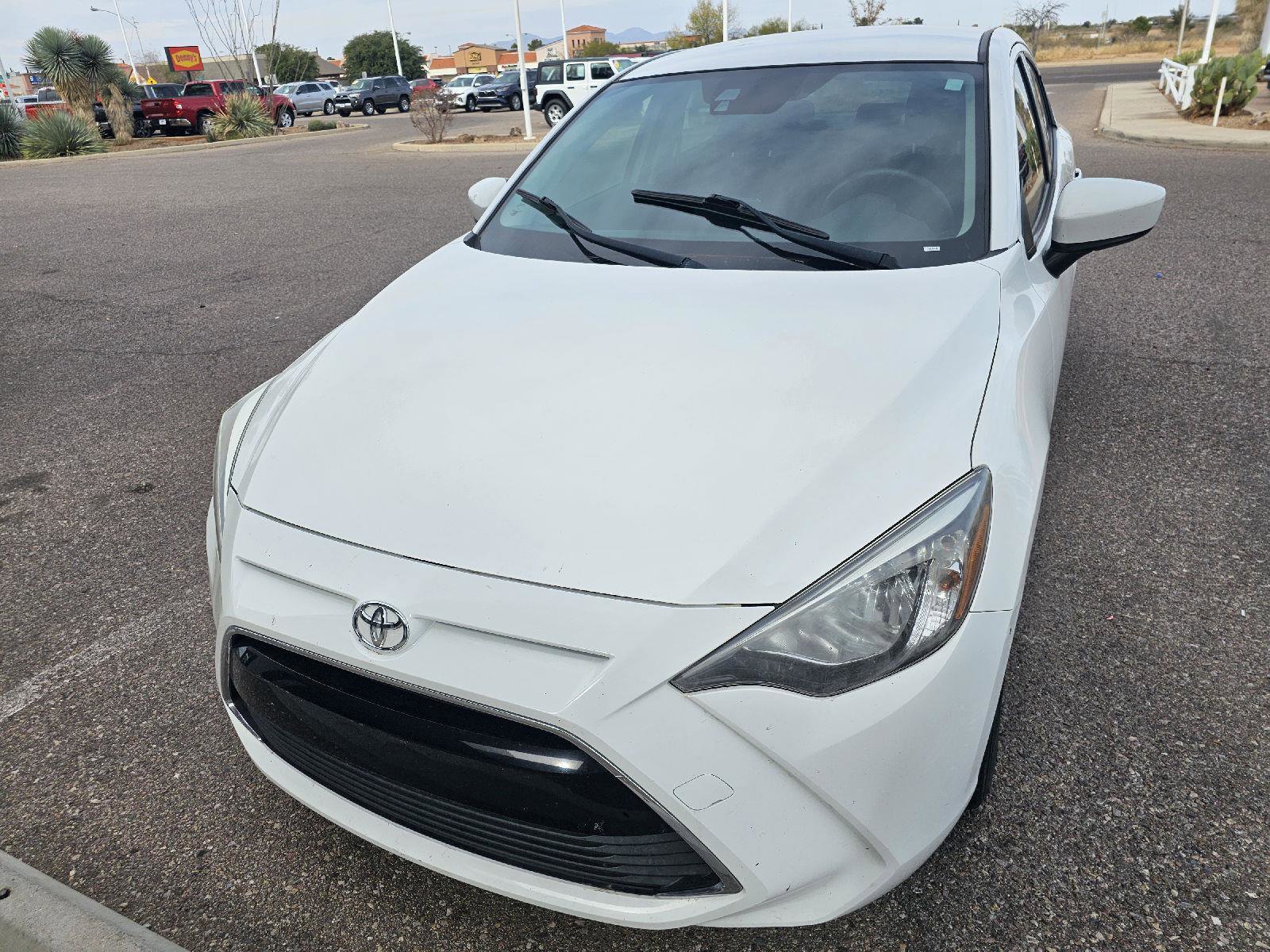 Used 2018 Toyota Yaris iA image 9