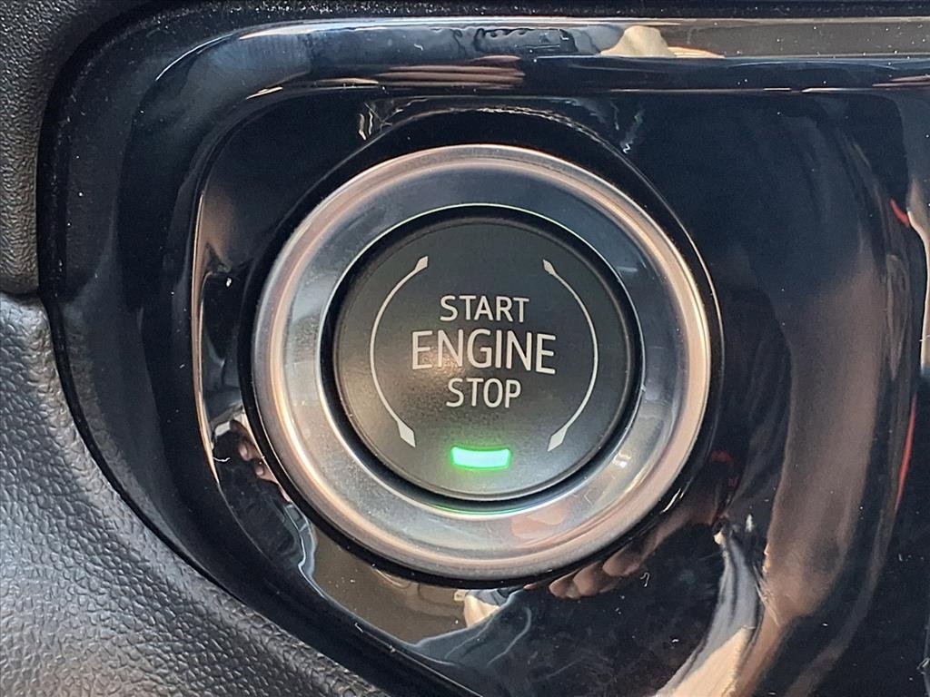 Used 2025 Chevrolet Silverado 1500 LT image 9