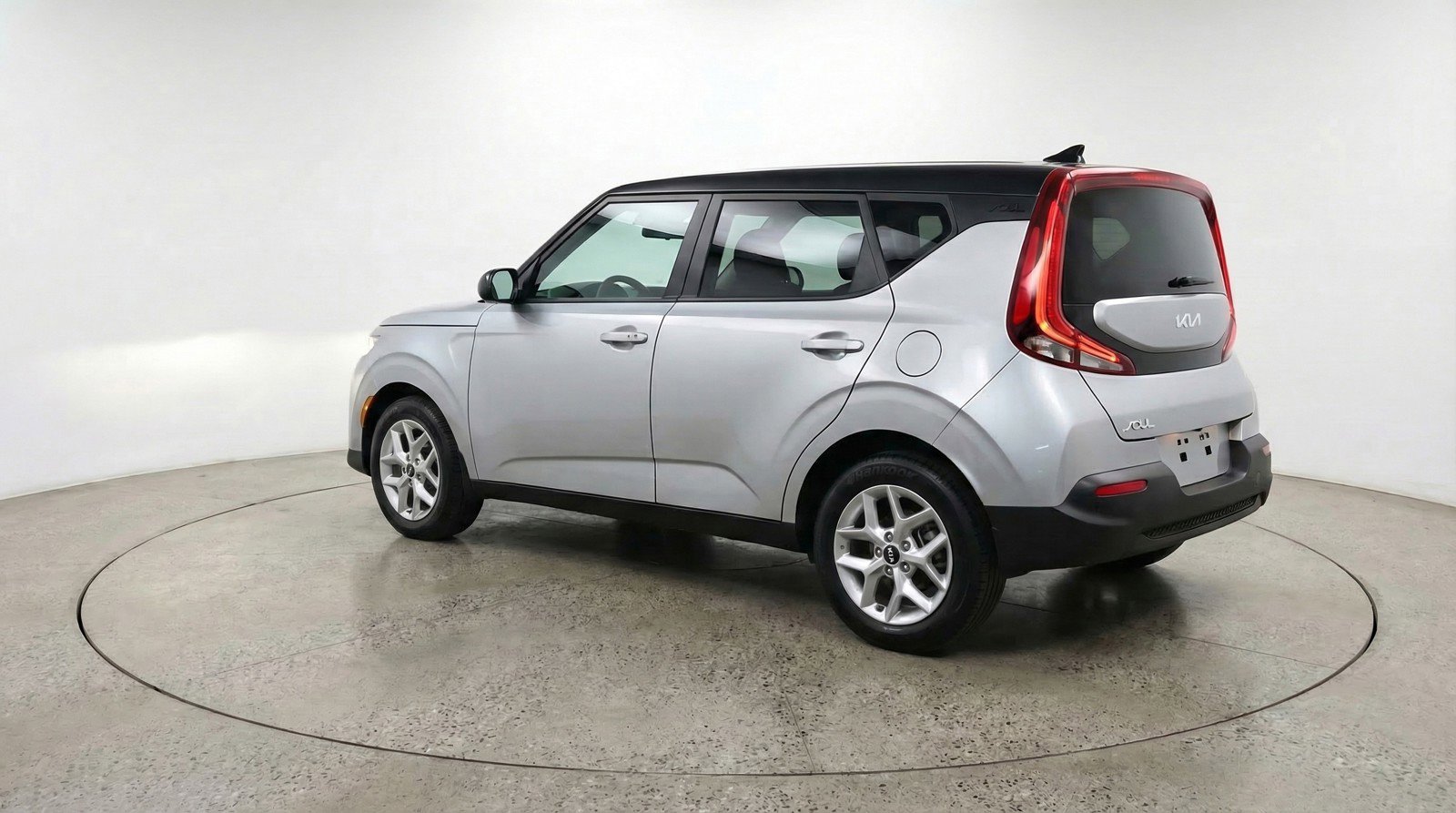 Used 2025 Kia Soul LX w/ LX Technology Package image 6
