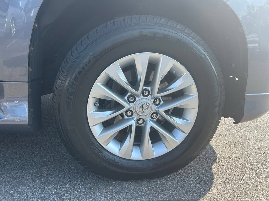Used 2016 Lexus GX 460 w/ Premium Package AWD/4WD image 24