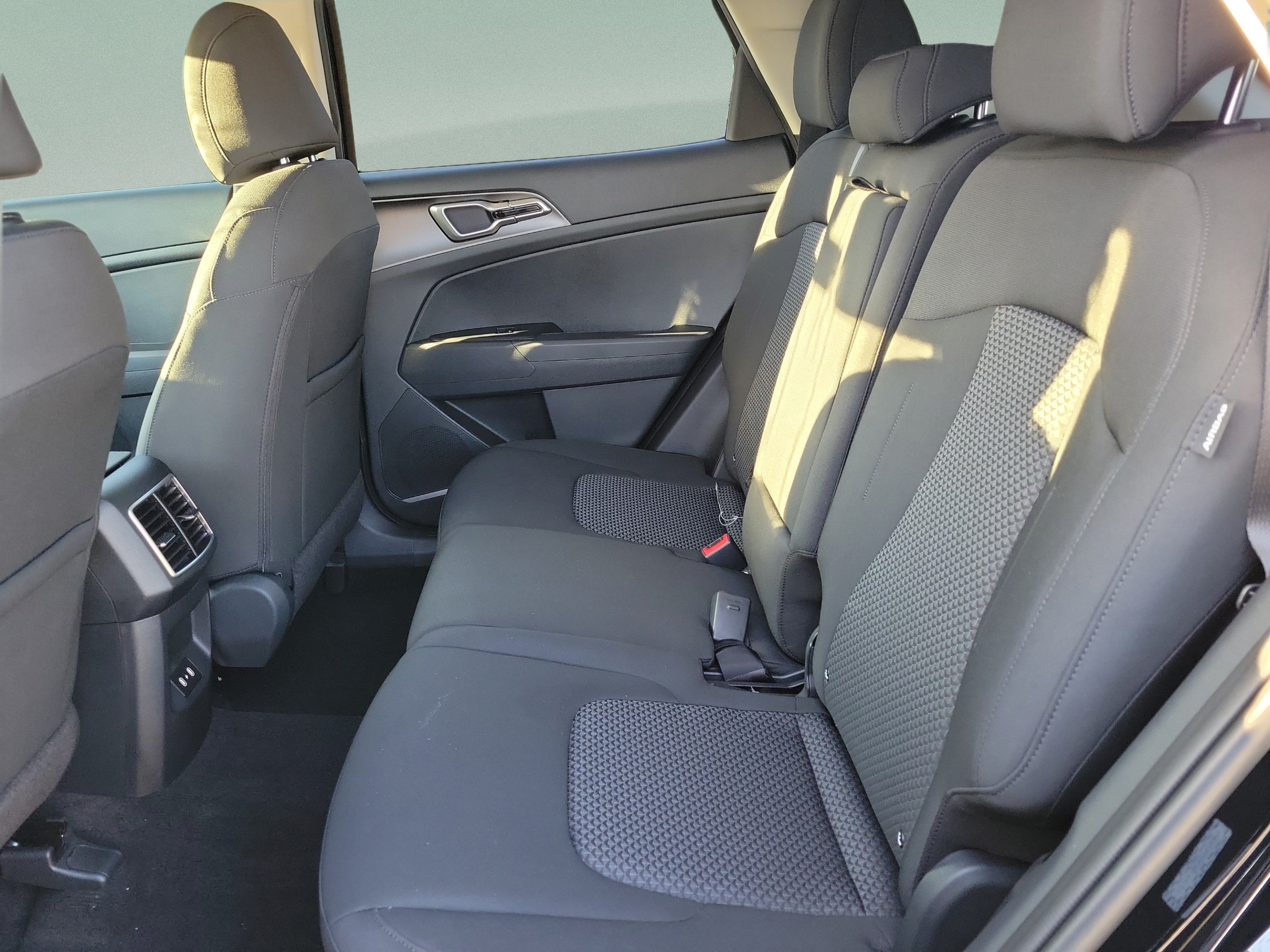 New 2027 Kia Sportage LX w/ LX Convenience Package FWD image 6