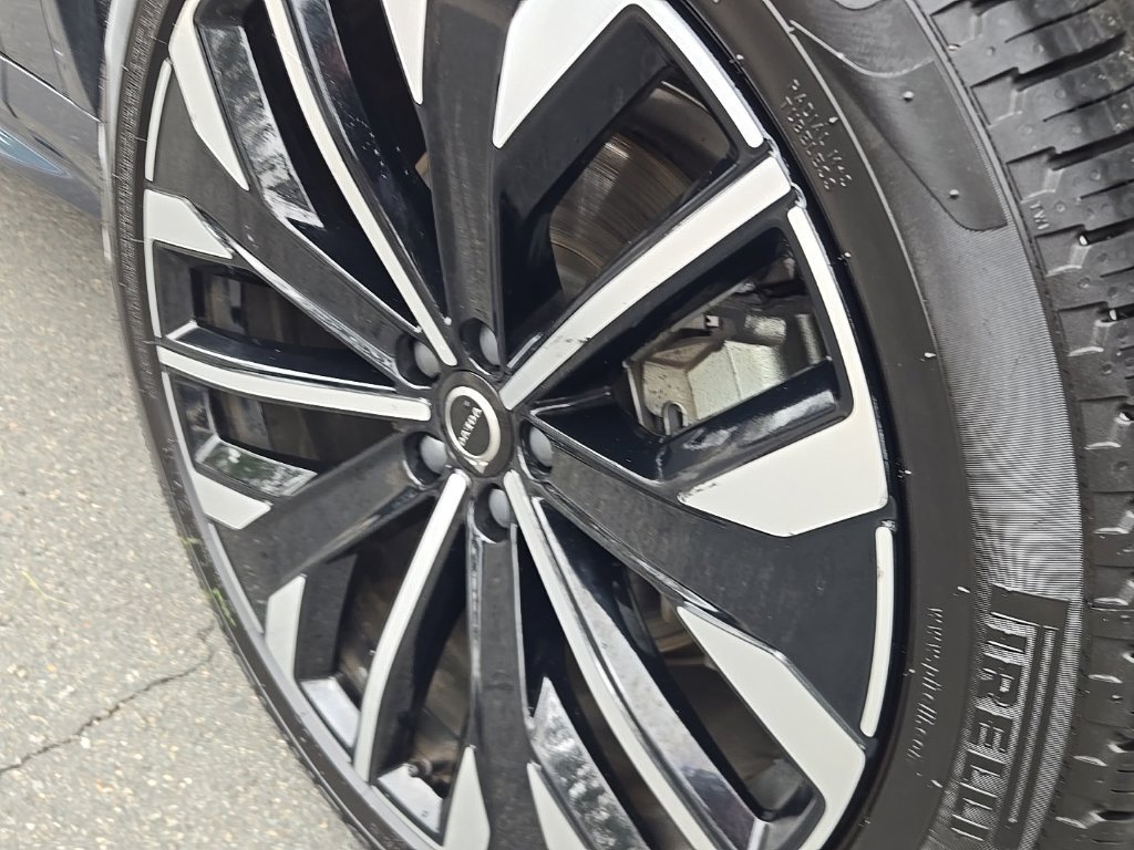 Certified 2026 Volvo XC90 B6 Plus AWD/4WD image 6