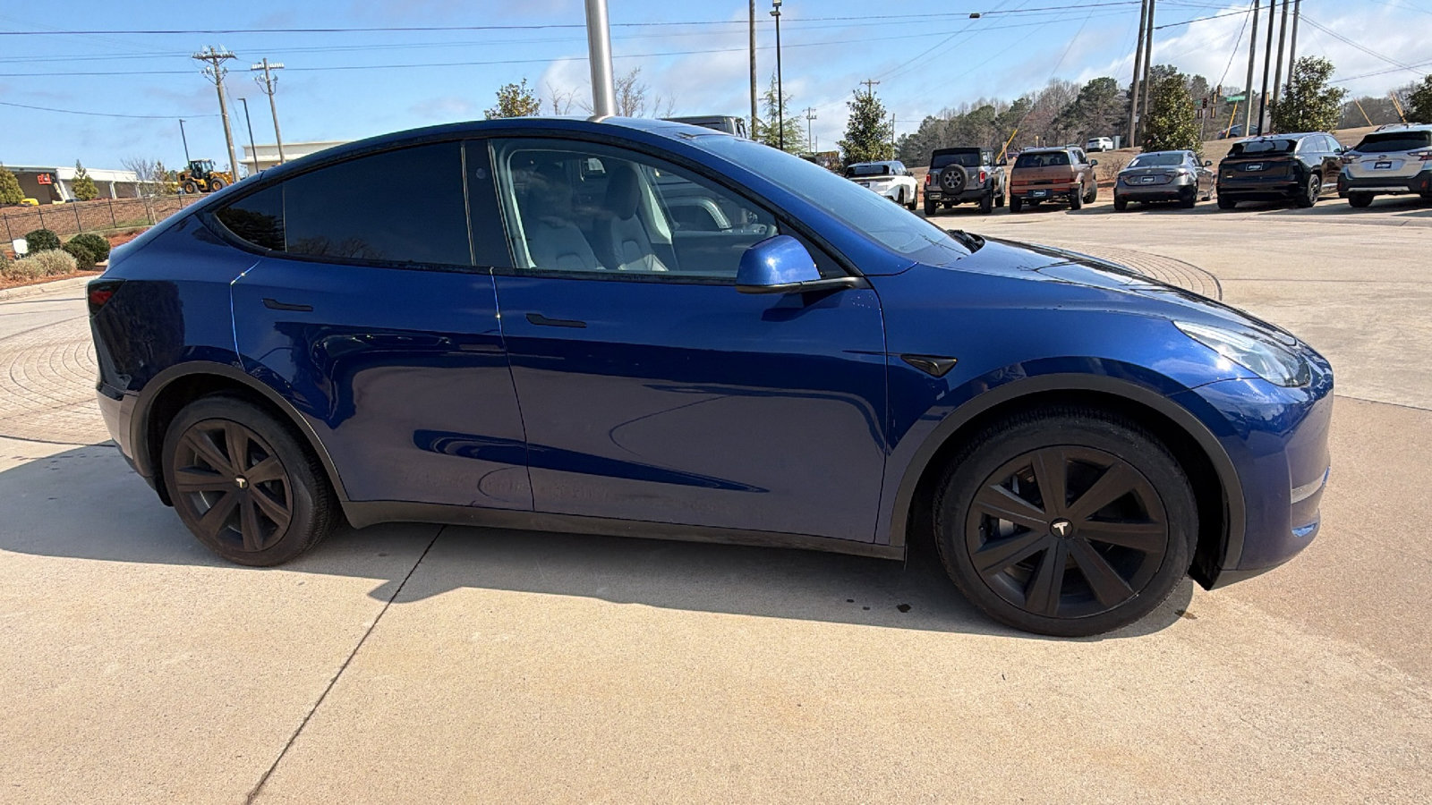 Used 2023 Tesla Model Y Long Range image 7