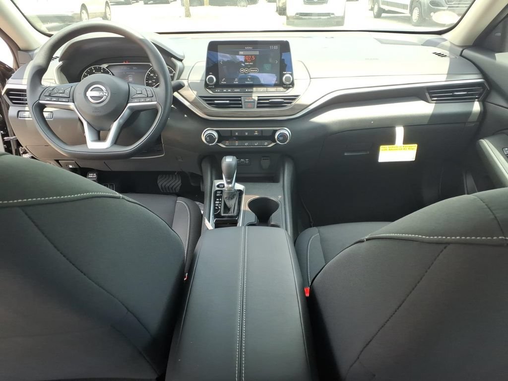 New 2026 Nissan Altima 2.5 SV FWD image 30