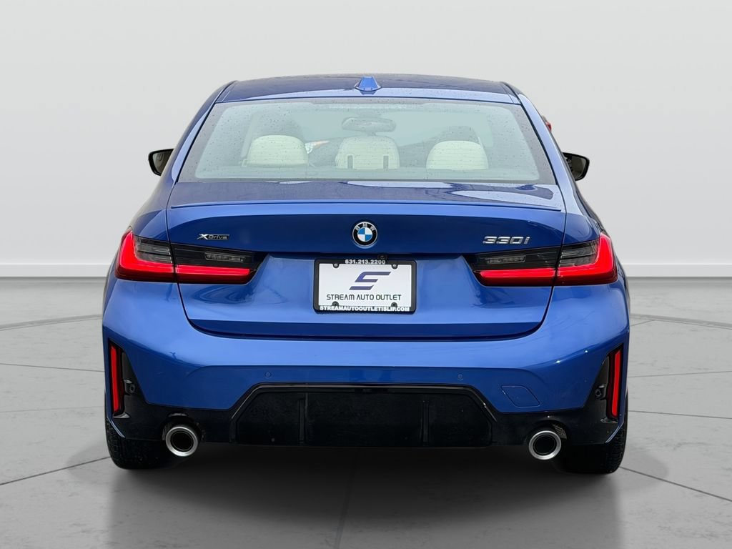 Used 2025 BMW 330i xDrive Sedan AWD/4WD image 8