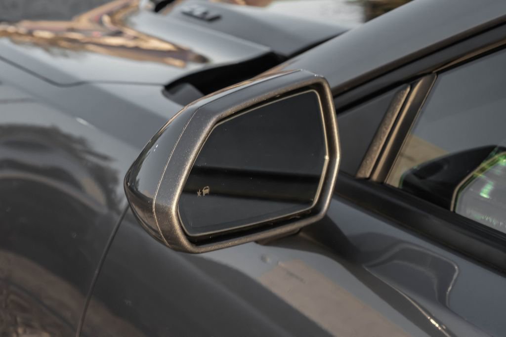 Used 2020 Chevrolet Camaro ZL1 image 41