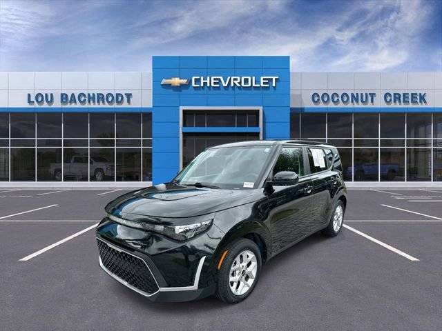 Used 2024 Kia Soul LX w/ Option Group 015 FWD image 4