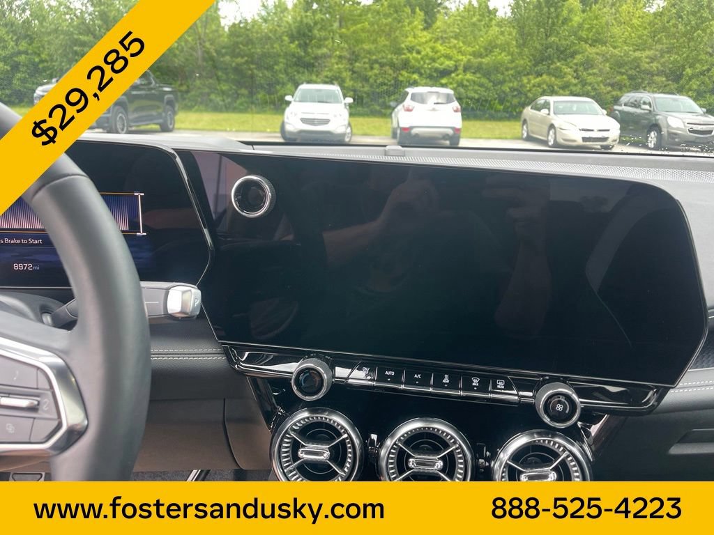 Used 2024 Chevrolet Blazer EV LT AWD/4WD image 11