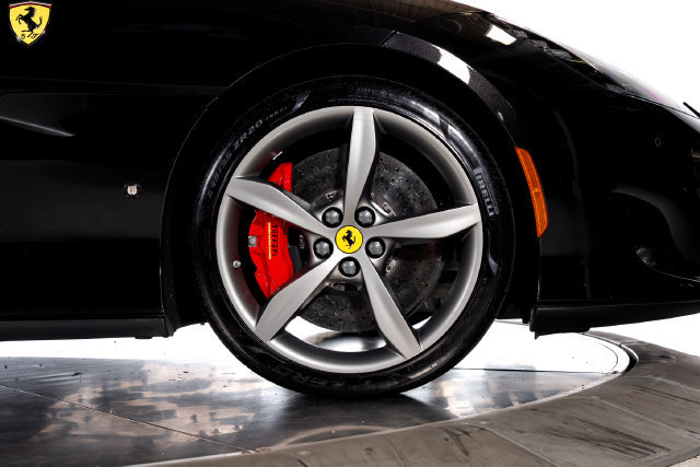 Certified 2020 Ferrari Portofino RWD image 20
