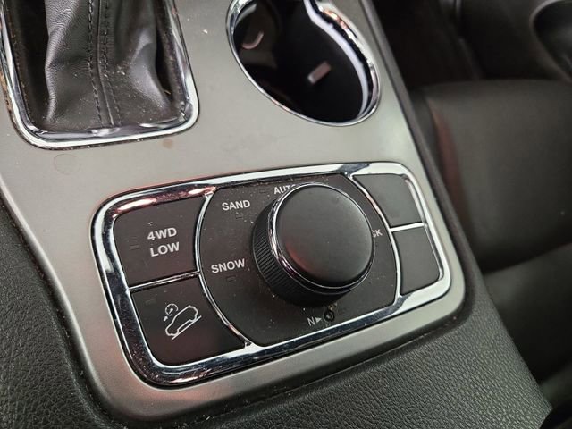 Used 2020 Jeep Grand Cherokee Limited image 26