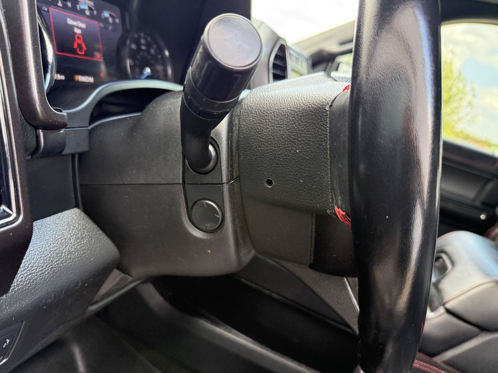 Used 2021 Ford Expedition Limited AWD/4WD image 11