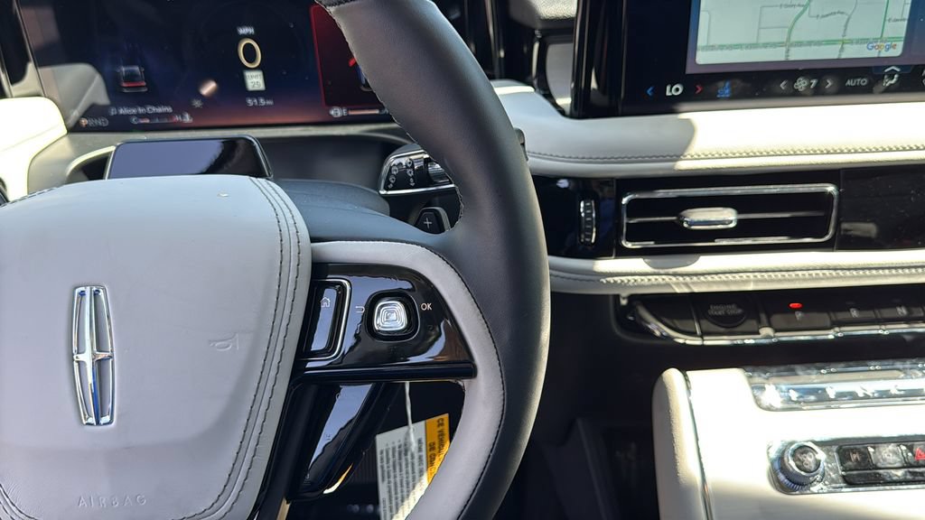 New 2026 Lincoln Aviator Reserve RWD image 12