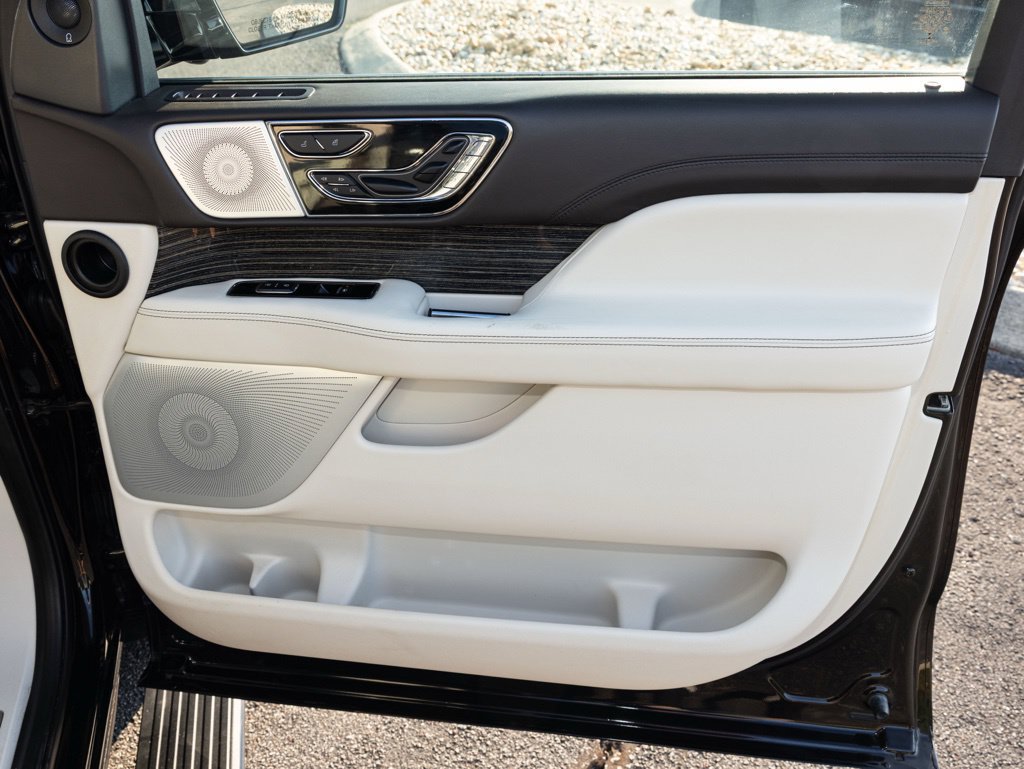 Used 2022 Lincoln Navigator L Black Label AWD/4WD image 64
