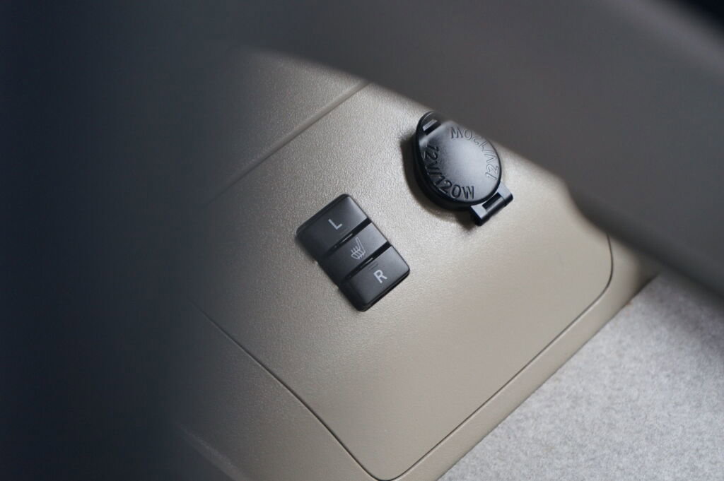 Used 2011 Toyota Prius Four w/ Navigation Pkg FWD image 23