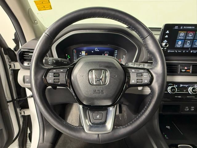 Used 2024 Honda Pilot Elite image 17