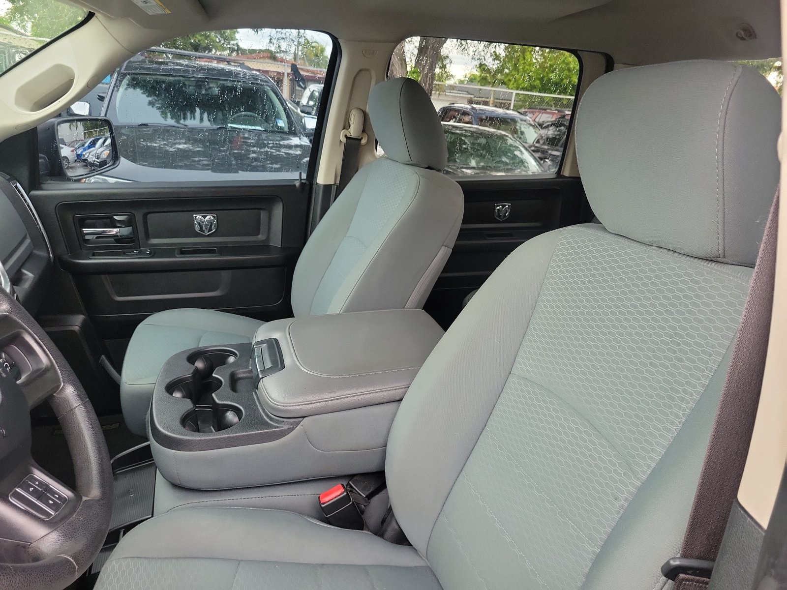 Used 2017 RAM 1500 Classic SLT RWD image 13