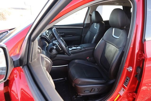 Used 2022 Hyundai Tucson Limited w/ Cargo Package image 11