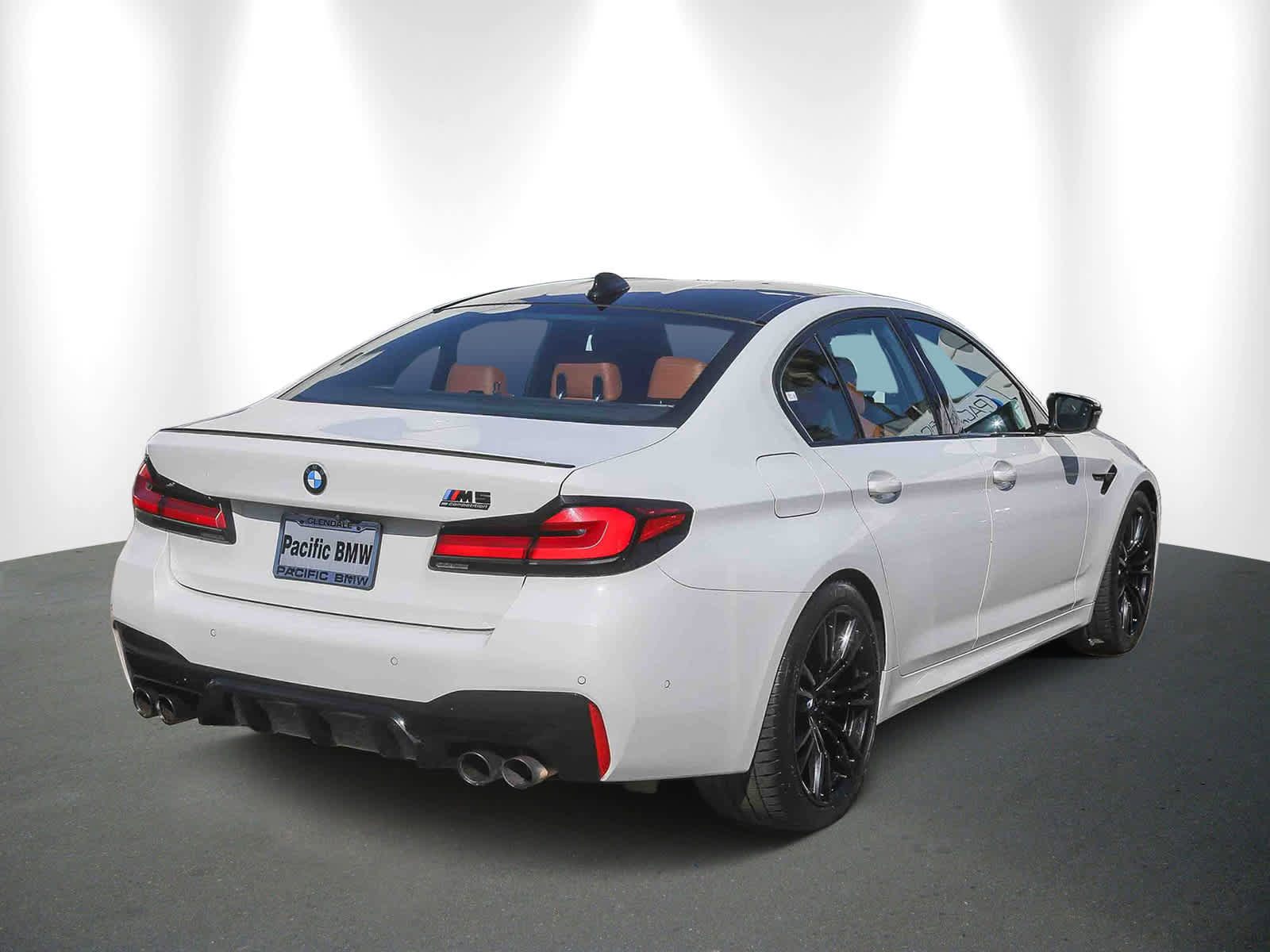 Used 2023 BMW M5 image 6