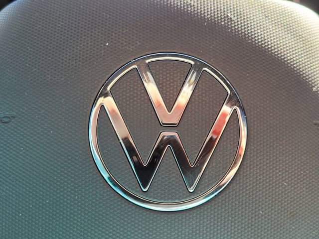 Used 2022 Volkswagen Atlas Cross Sport SEL R-Line AWD/4WD image 29