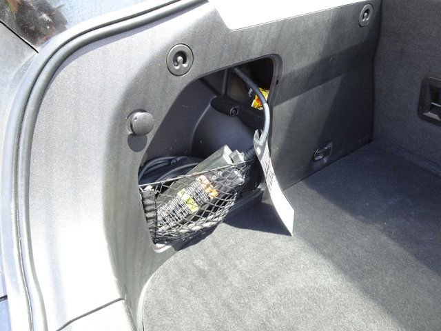 Used 2016 Chevrolet Volt Premier w/ Driver Confidence Package FWD image 18