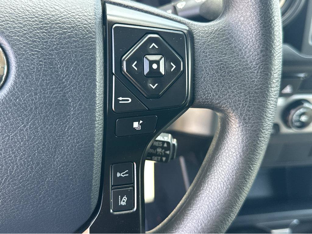 Used 2018 Toyota Tacoma SR RWD image 22