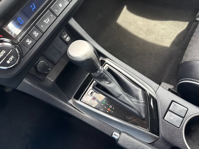 Used 2016 Toyota Corolla S FWD image 28