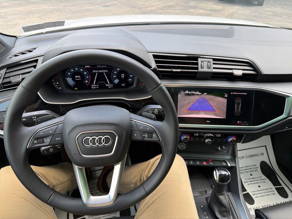 Used 2025 Audi Q3 2.0T Premium AWD/4WD image 31