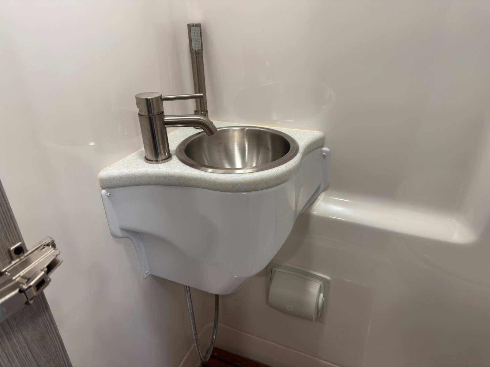 Used 2023 Mercedes-Benz Sprinter 3500 w/ Parking Package image 58