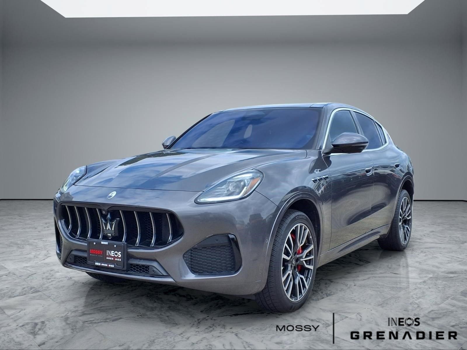 Used 2023 Maserati Grecale GT image 4