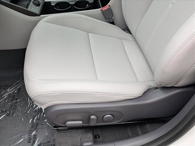 New 2026 Hyundai Kona SEL Premium video 4