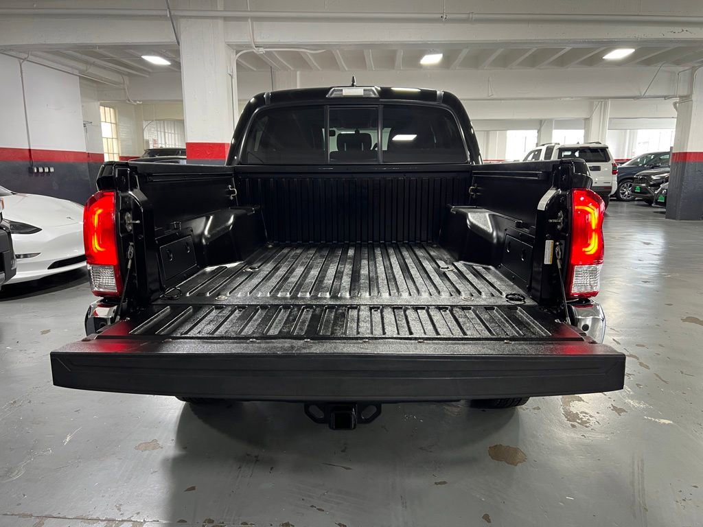 Certified 2016 Toyota Tacoma SR5 w/ SR5 Appearance Package (DN) AWD/4WD image 34