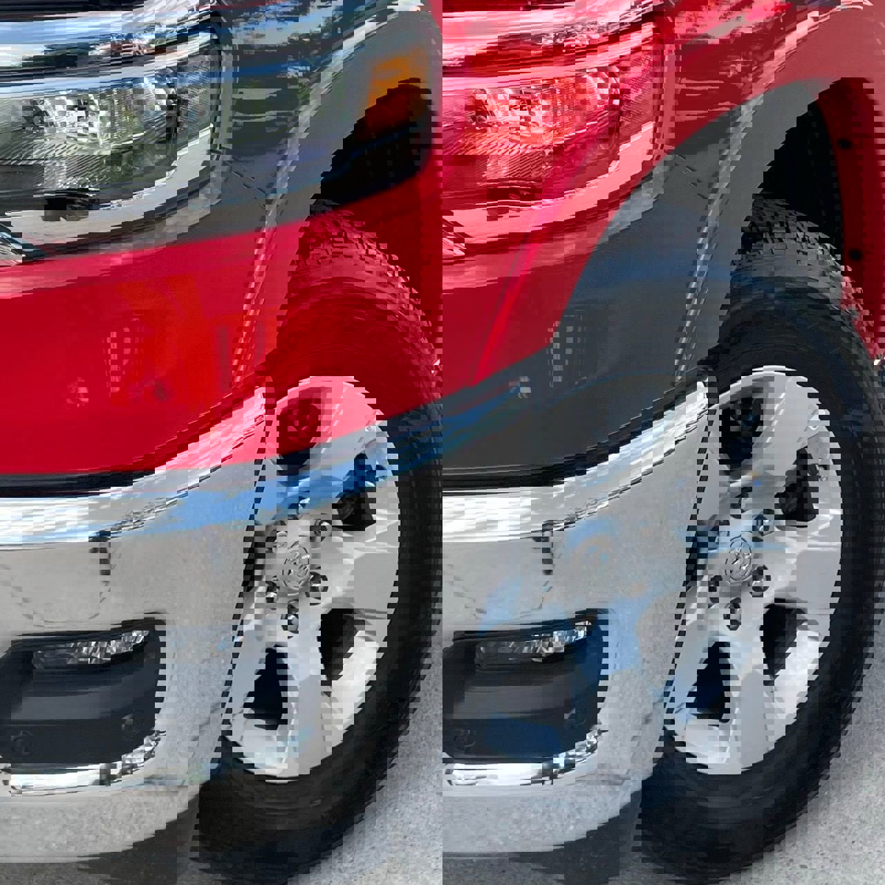 Used 2025 RAM 1500 Lone Star image 9