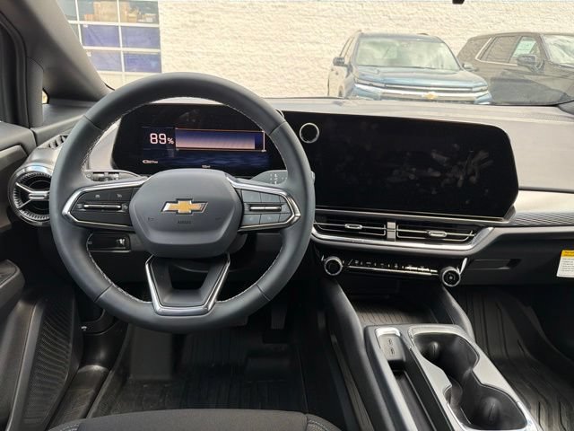 New 2026 Chevrolet Equinox EV LT w/ Comfort Package AWD/4WD image 23
