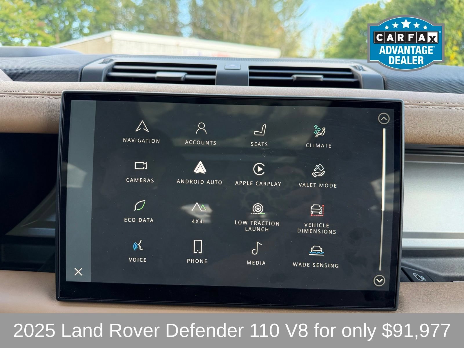 Used 2025 Land Rover Defender 110 V8 AWD/4WD image 24