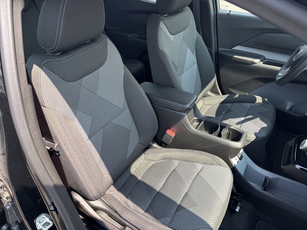 New 2027 Chevrolet Bolt LT w/ Comfort Package FWD image 27
