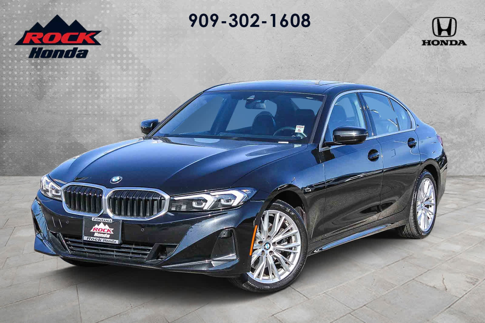 Used 2024 BMW 330i Sedan image 1