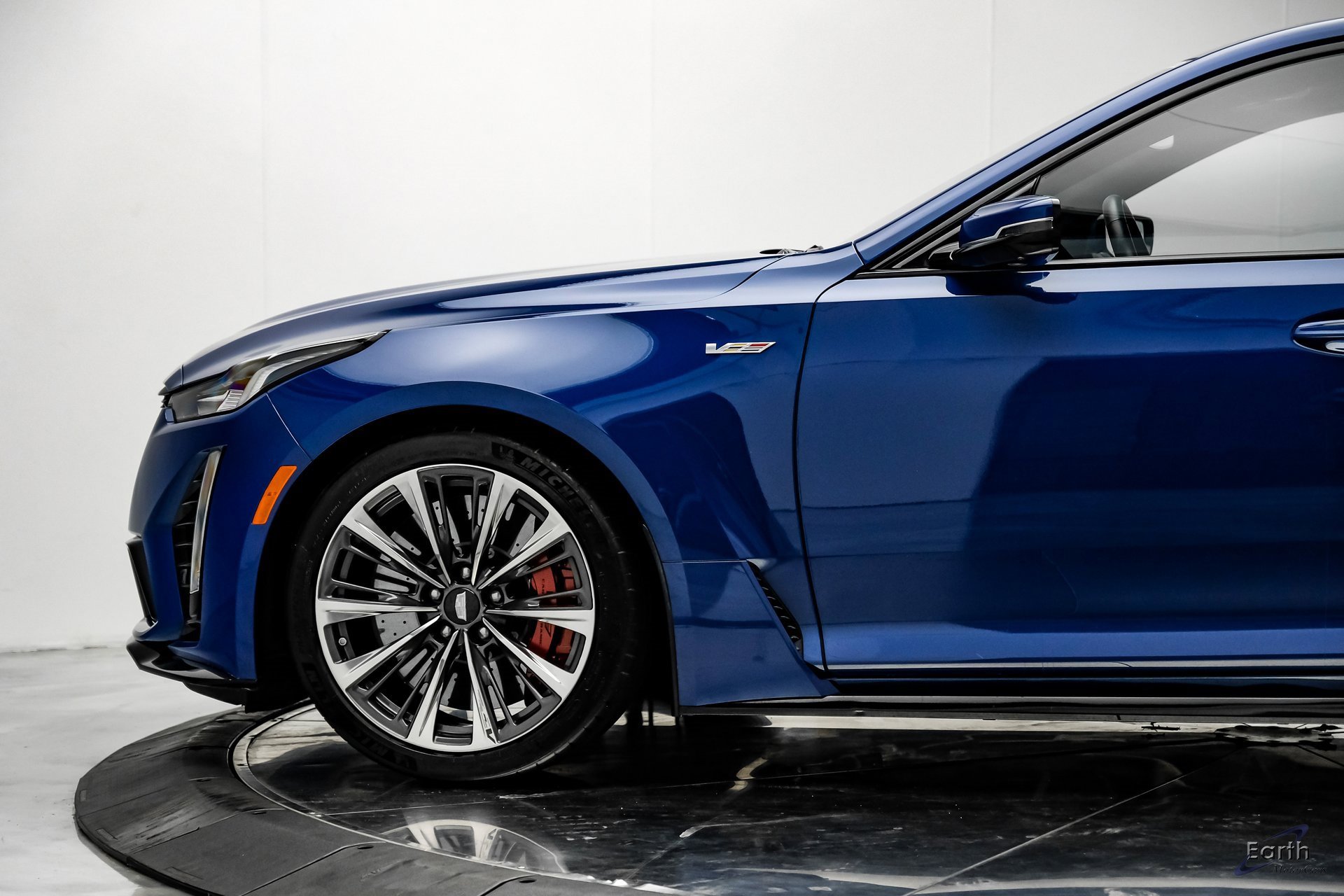 Used 2022 Cadillac CT5 V Blackwing image 6