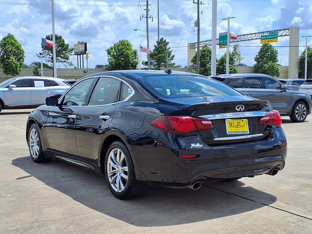 Used 2017 INFINITI Q70 3.7 RWD image 23