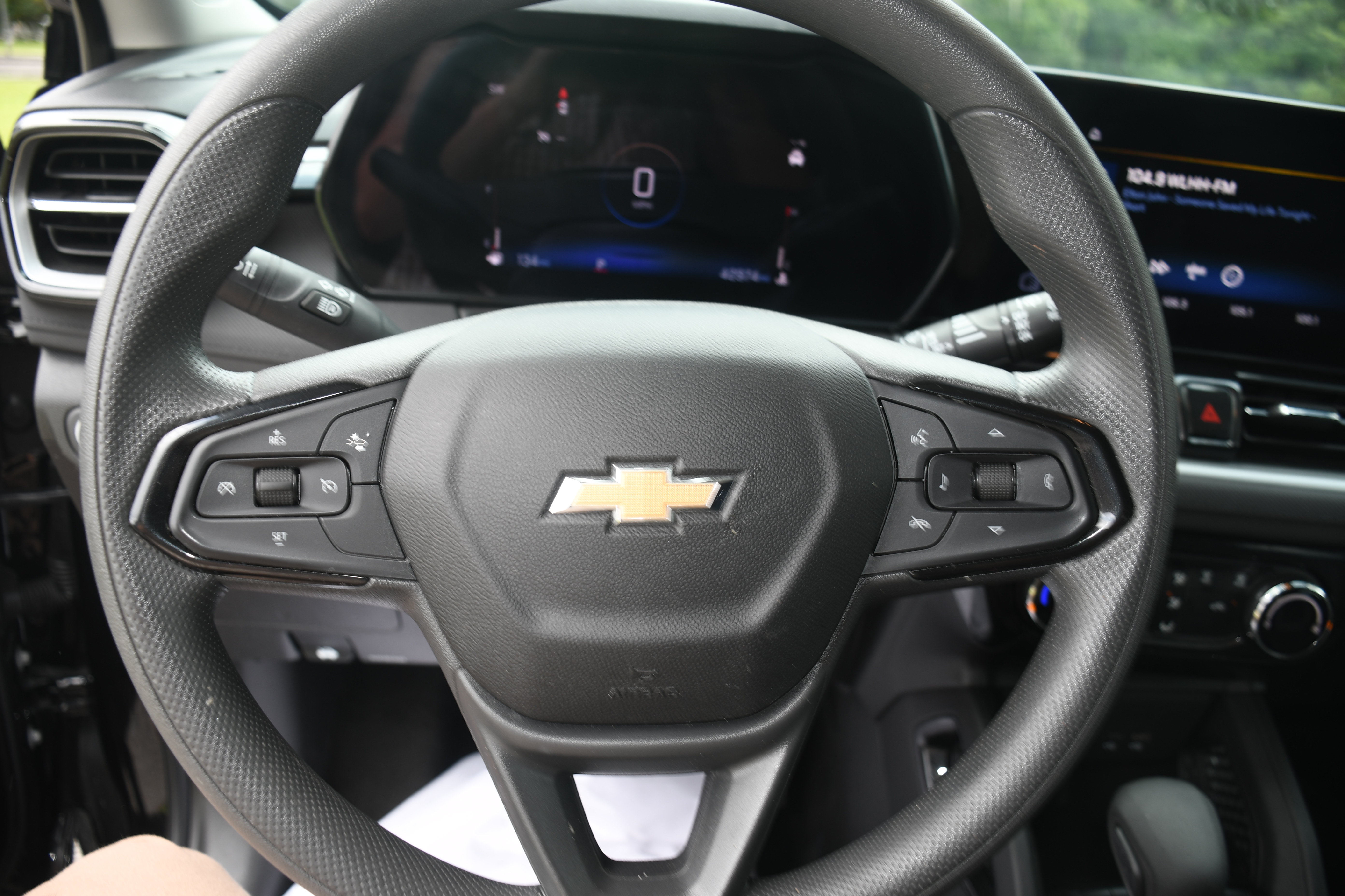 Used 2025 Chevrolet TrailBlazer LT FWD image 12